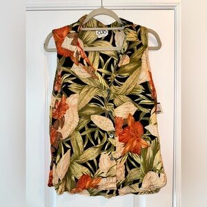 NWT Clio Women’s Tropical Sleeveless Button-Down Blouse Top – Size Petite Large